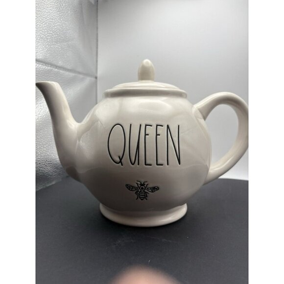 Rae Dunn Queen Bee Teapot By Magenta - Picture 1 of 8